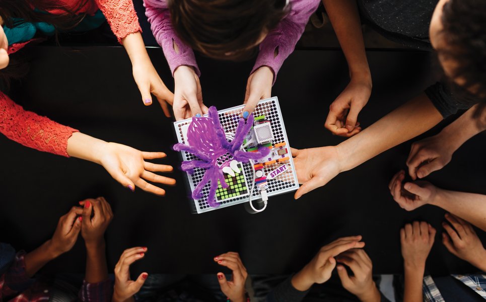 Gioca con littleBits Code Kit