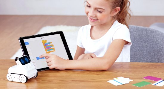 Codey Rocky: attività educative per capire il digitale