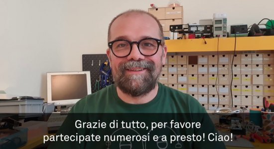Massimo Banzi annuncia la sperimentazione sul nuovo Arduino Student Kit per i docenti italiano